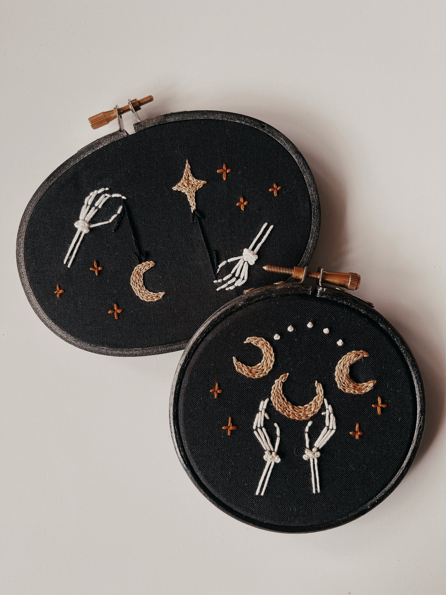 Skeleton embroidery set