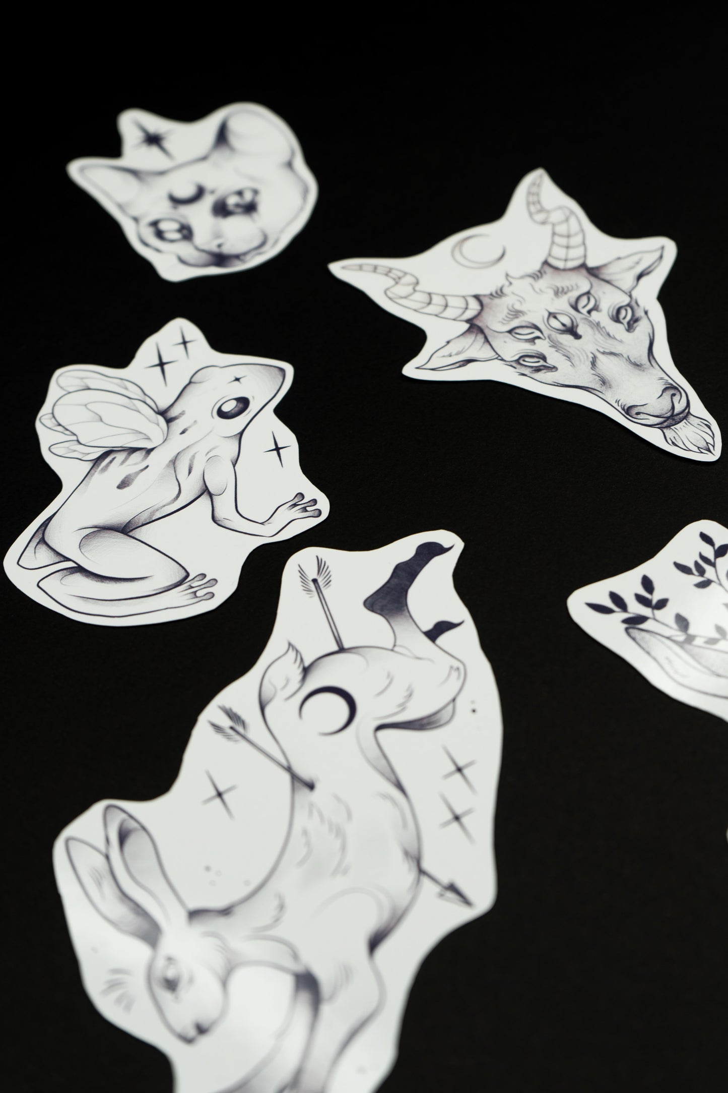 FAMILIARS sticker pack