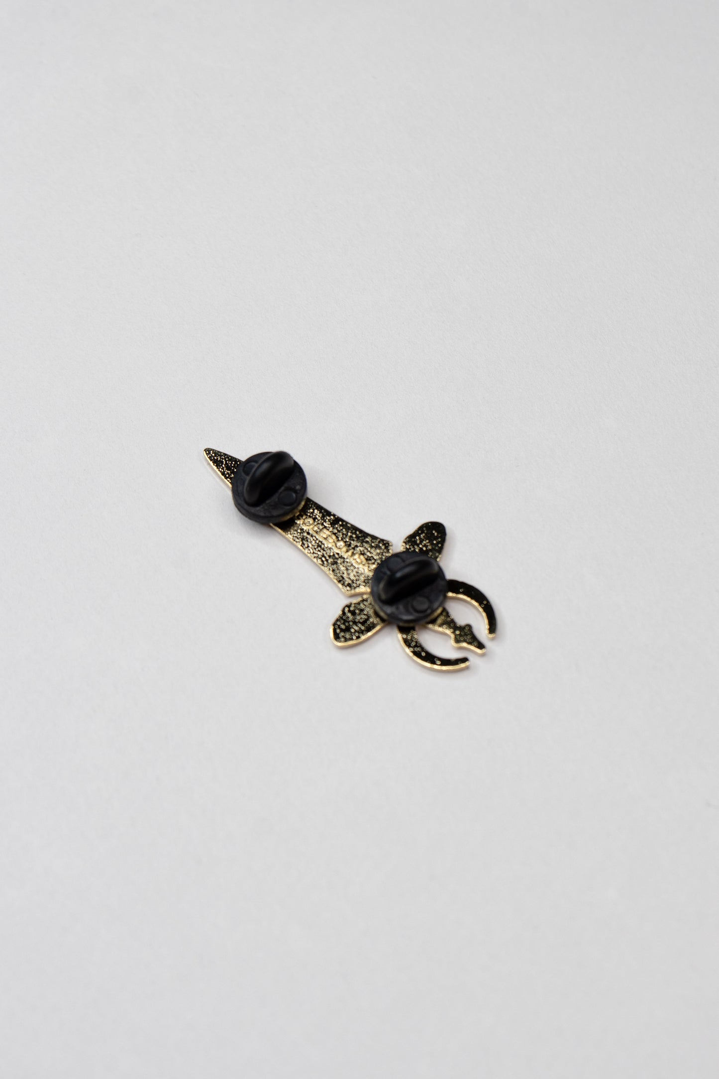 FAIRY DAGGER pin